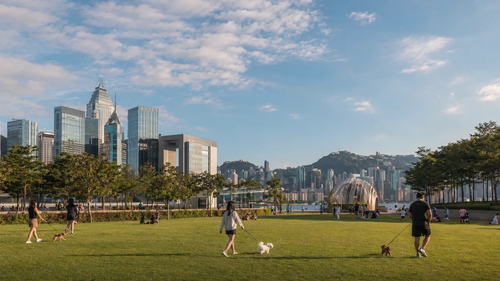 香港會議展覽中心附近的灣仔海濱